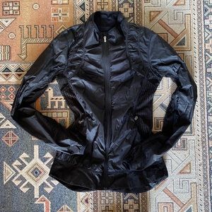 Lululemon windbreaker with lace venting